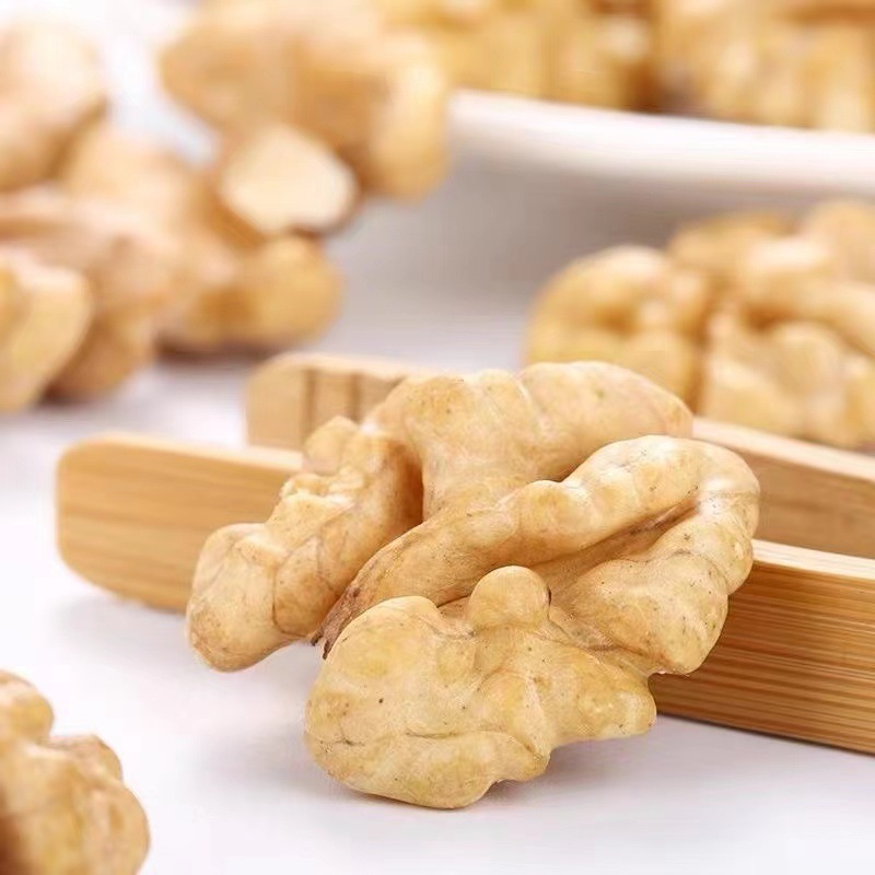 2025 Xinjiang Walnut Kernels 500g New Crop Roasted Vacuum-Packed Original Flavor Large Nut Kernels Raw Materials Wholesale