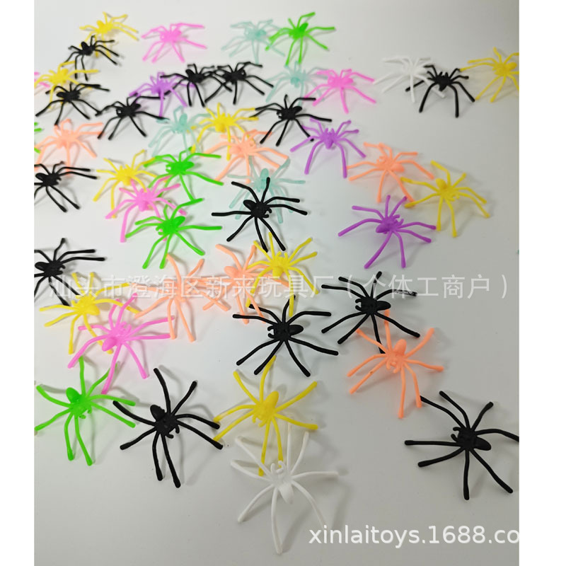 Halloween decorations props black plastic small spider ornaments cross-border color fake spider toy simulation spider
