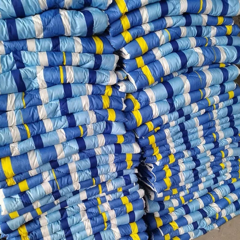 Quilt migrant worker's dormitory thickened labor protection quilt disaster relief quilt labor protection quilt wholesale quilt labor protection quilt