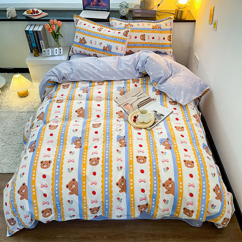 Foreign trade wash cotton Snoopy four-piece set bed hat Mickey men's and women's student dormitory three-piece set bedding wholesale