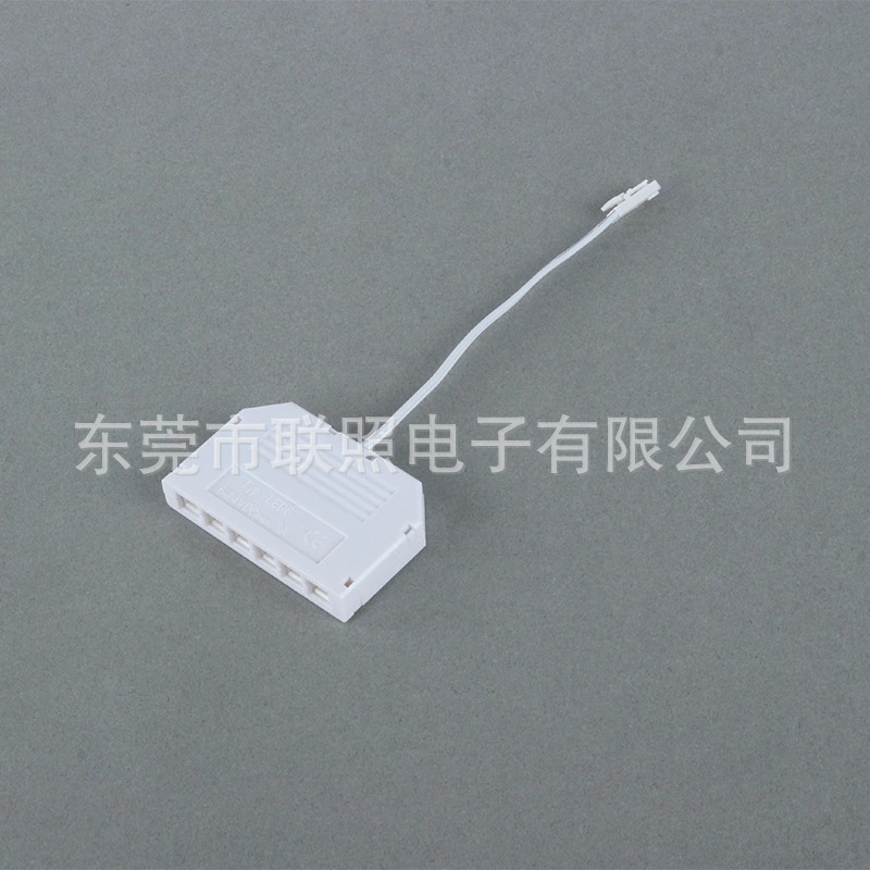 Lighting accessories DuPont Port six-hole junction box one-to-six-bit wine cabinet Cabinet lamp junction box lamp connector