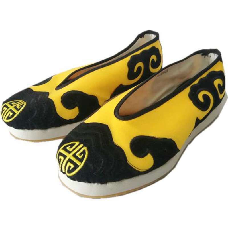 Embroidered Shoes Taoist Tools Supplies Taoist Shoes Yellow Red Jujube Red High Power Shoes Taoist High Power Cloud Shoes