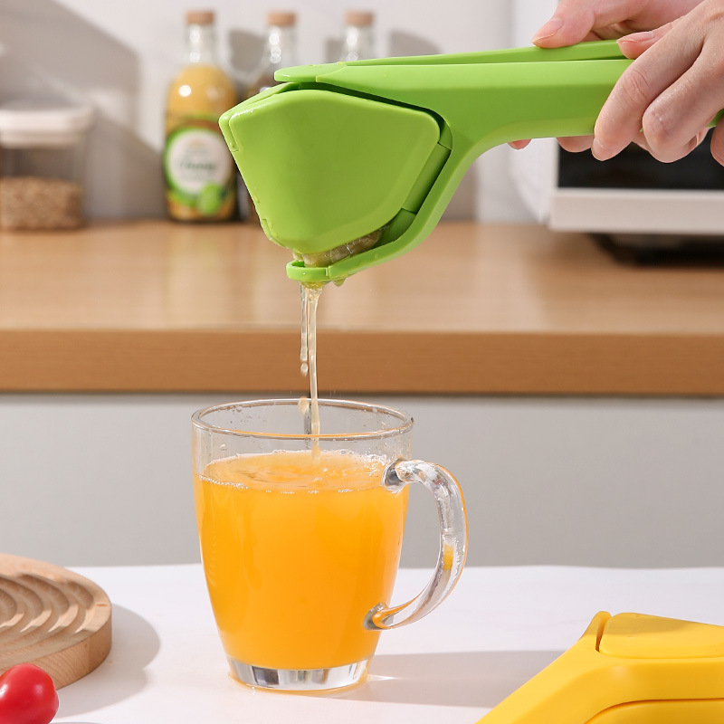 Manual Juicer lemon juicer small portable multi-function squeeze fruit slag juice separation juicer