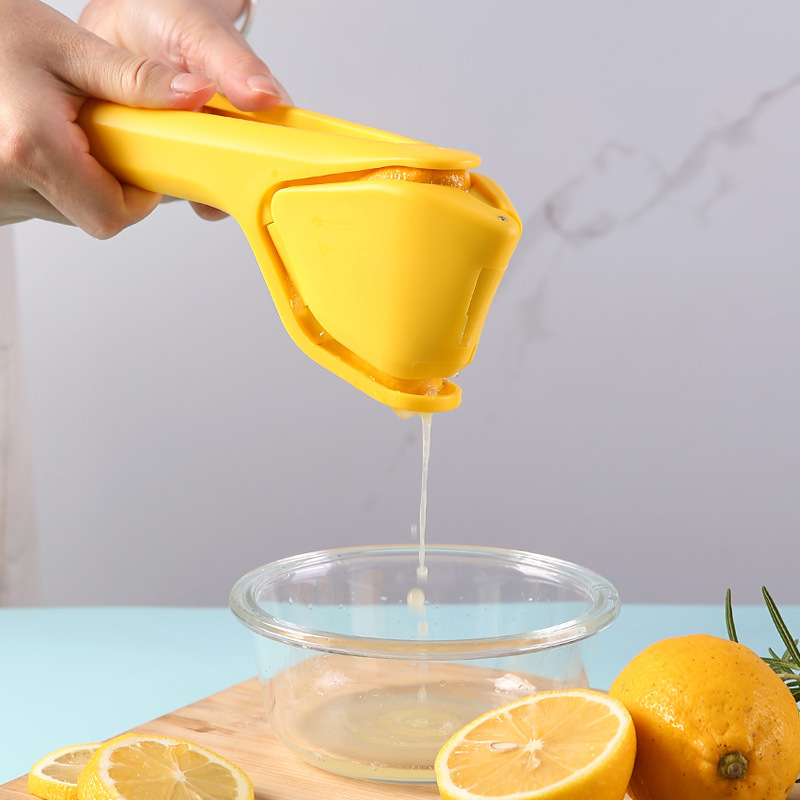 Manual Juicer lemon juicer small portable multi-function squeeze fruit slag juice separation juicer