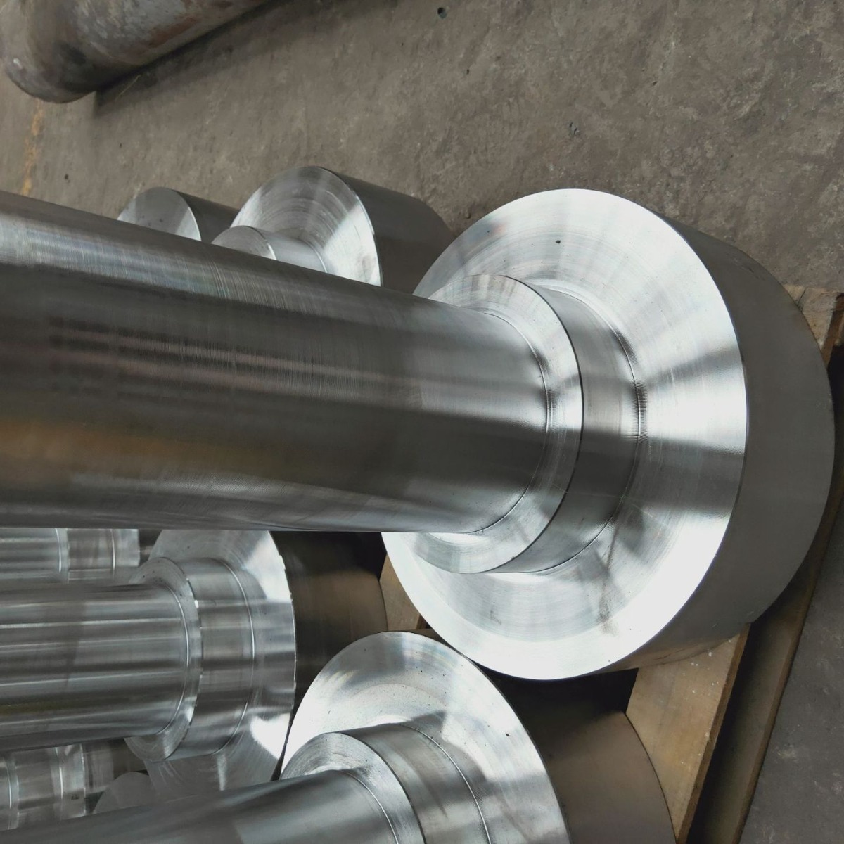 Customized Roller Shaft Stainless Steel Large Printing Machine Paper Equipment Accessories Textile Printing and Dyeing 20Crnimo Roller Shaft