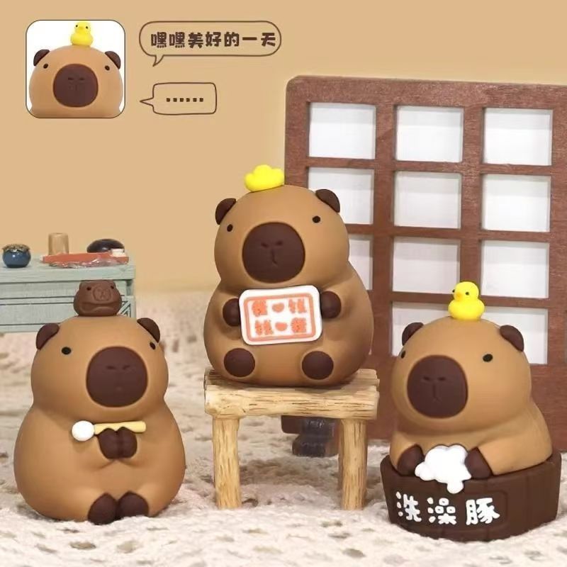 Capybara Desktop Ornament Mini Stress-Relief Decoration for Emotional Stability and Healing for Girls