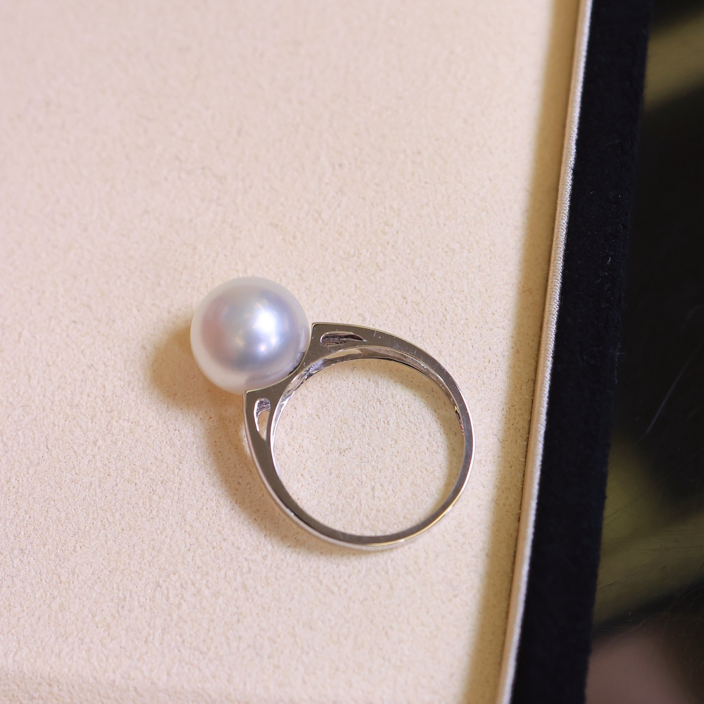 Platinum Pt900 Accessories Thick Gold Light Version Ring Picture with Beads 10-11mm Beads Not Included