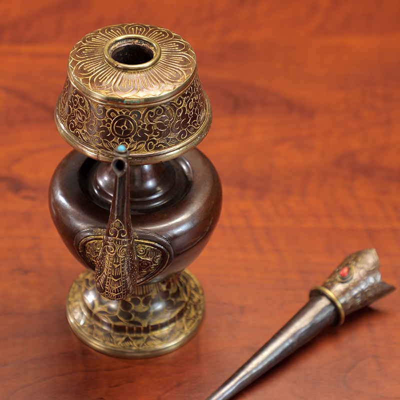 Xizang-style copper pemba pot tantric nepal buddha with water purification bottle handmade gesang flower copper gilt pemba pot with mouth