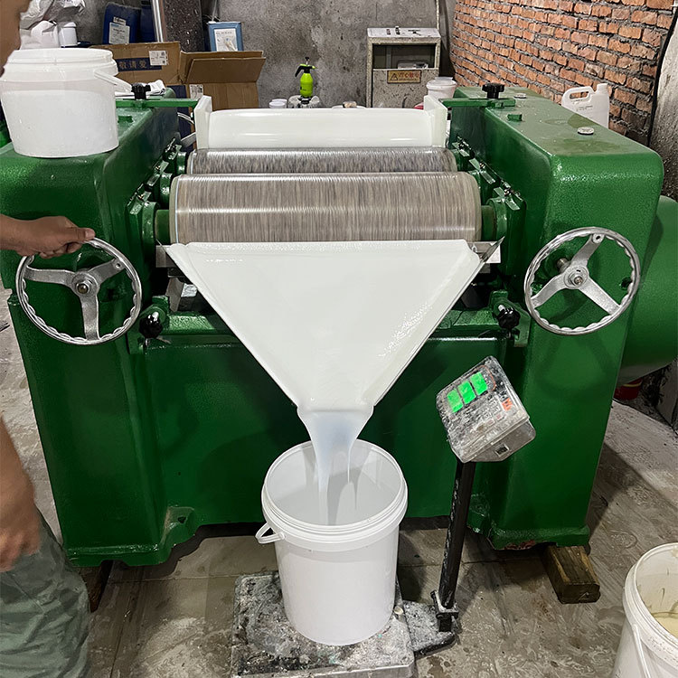 Water-Based Ink Is Suitable for Flexo Offset Screen Printing. It Has Good Fineness and Fast Drying Speed. Water-Based Printing Ink