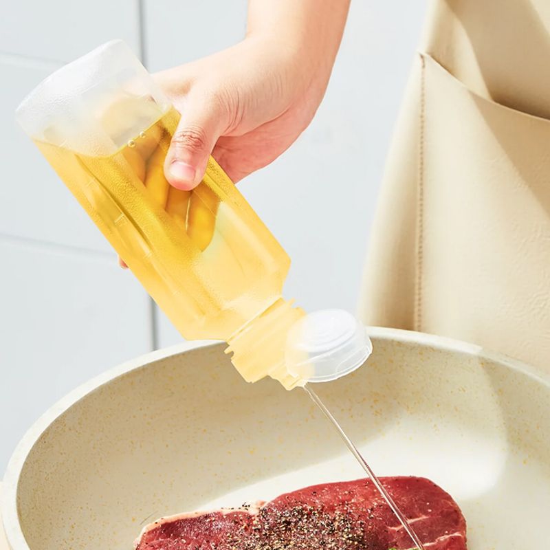 Weizhong screaming oil pot pointed mouth squeeze bottle screaming oil bottle control oil pot Weizhong oil Pot Kitchen special high temperature resistance