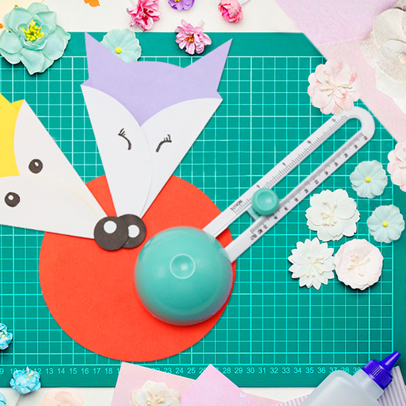 Ready Stock Round Paper Cutter Children's Creative Round Paper Cutter Different Sizes Round Plastic Round Paper Cutter