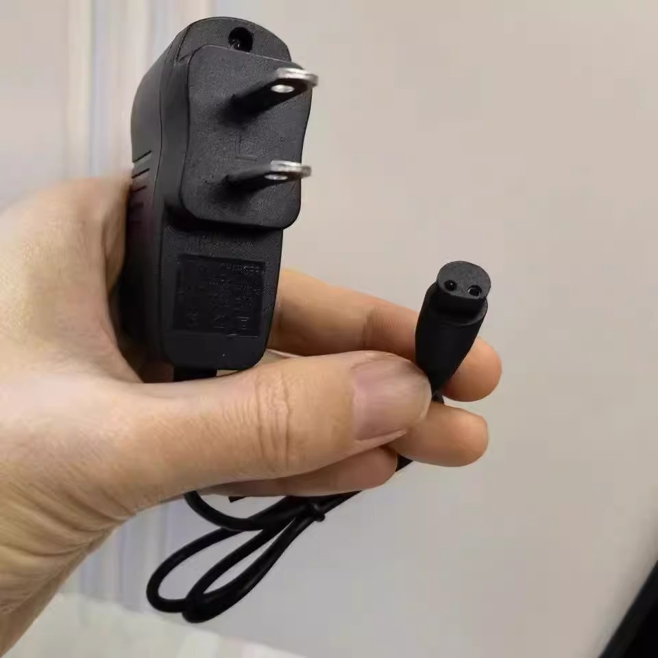 Haobang emperor a Ming king E80 a bright eye dazzle youxiong bright 468 headlight l lithium headlight charger