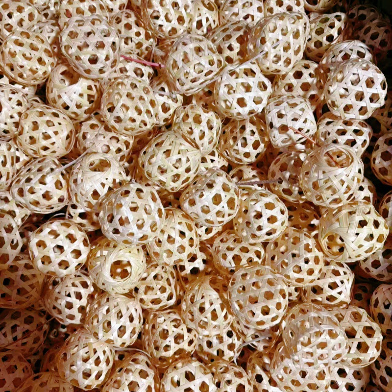 Wholesale handmade bamboo woven bamboo lantern Chaoshan chicken cage net red stall New Year diy decoration wholesale