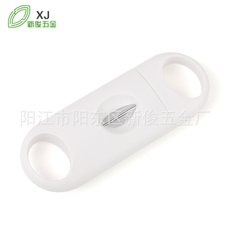 Factory spot direct supply portable Cigar scissors stainless steel V-shaped plastic cigar knife cigar smoking set hole opener