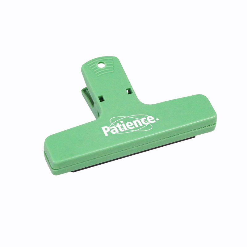 Creative big hand account holder simple ins style refrigerator sticker hand account holder magnetic suction long tail clip storage test paper magnetic clip