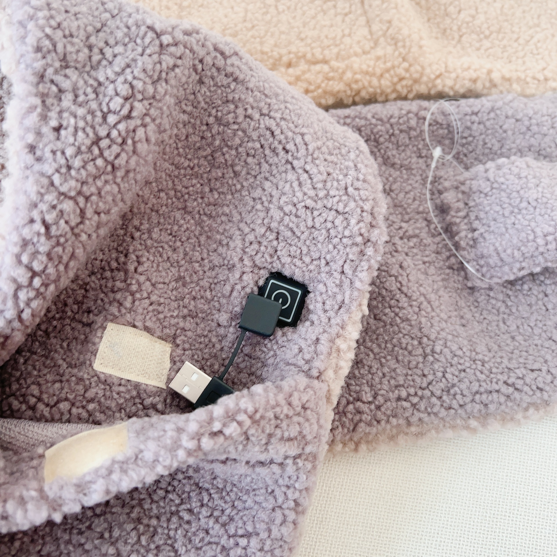 Japanese Kusuguru Imitation Lamb Wool Scarf USB Heated Warm Neck Scarf Thickeneded Neck Protector Versatile Female 974