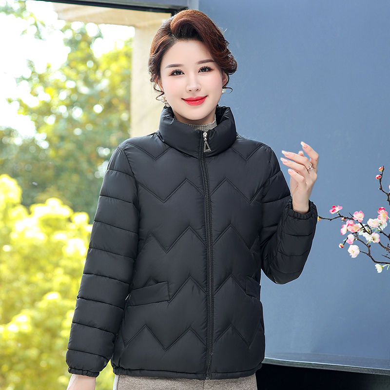 Winter mother's down jacket 2023 new short Stand Collar Coat Women's Korean-style thick loose down jacket Women's