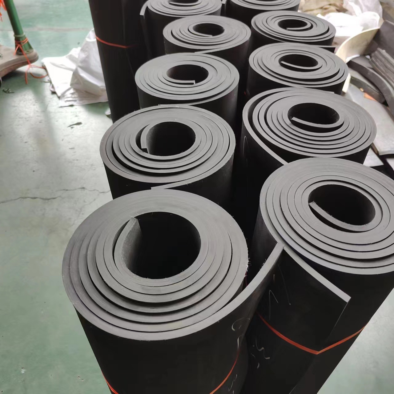 Neoprene Plate Black Flame Retardant Oil-resistant Sealing Rubber Pad 3mm Hybrid Rubber Laboratory Protective Pad