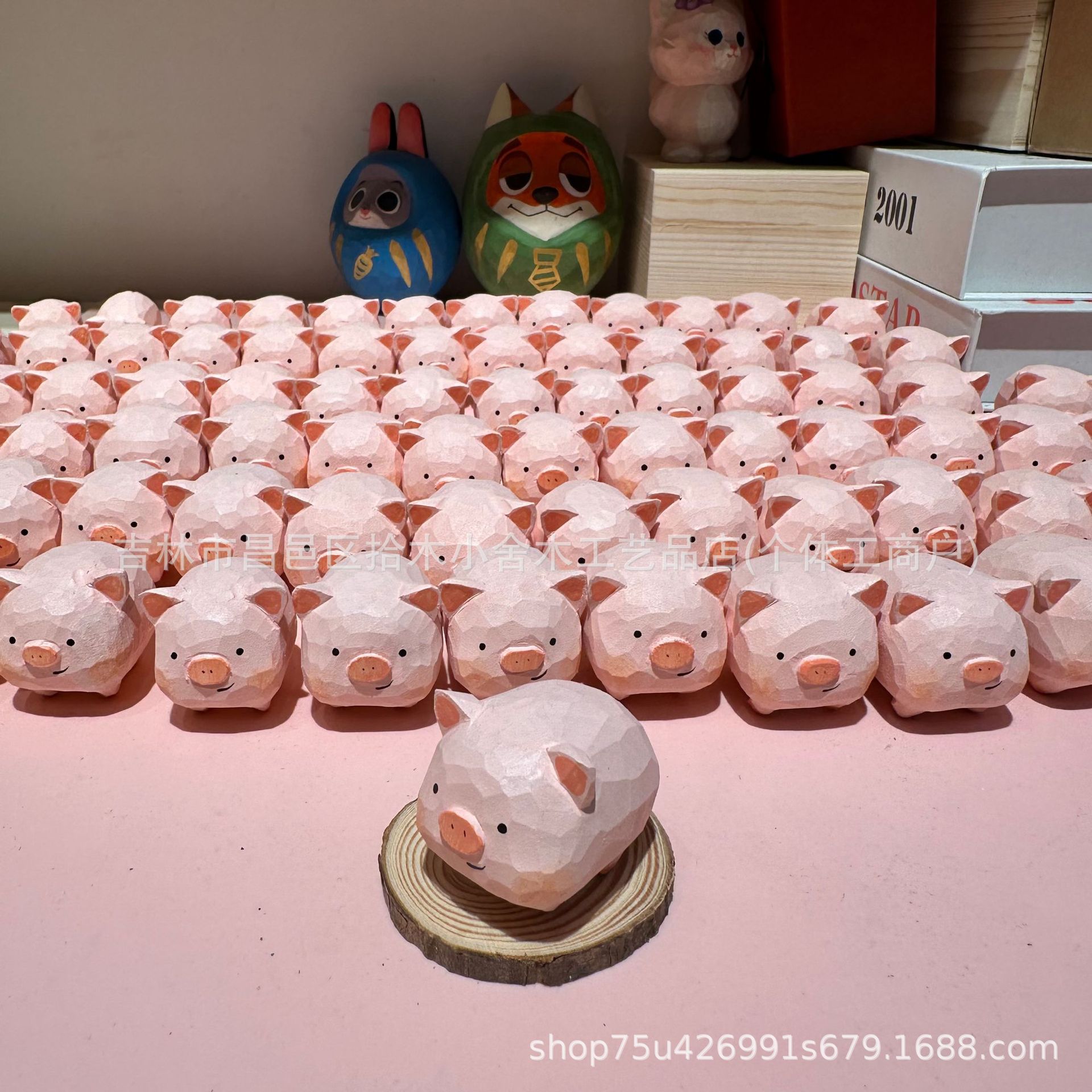 Подвеска с изображением свинки, полностью ручная работа, милый мультяшный стиль, популярные подарки, деревянные изделия с изображением свинки