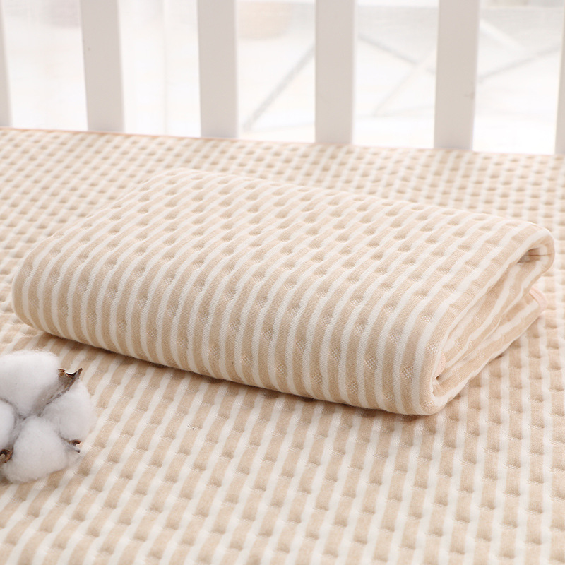 Factory wholesale four-layer thick colored cotton baby diaper pad leak-proof washable breathable aunt pad elderly care pad