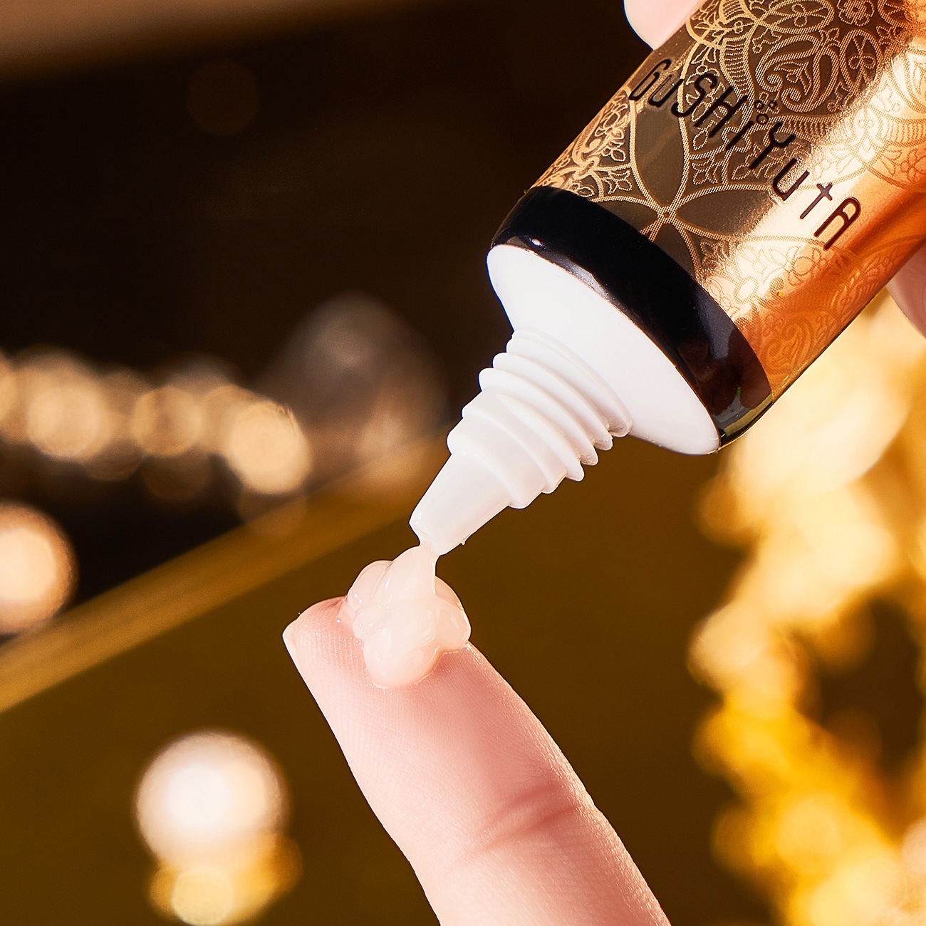 Anti-Wrinkle Black Gold Eye Cream Eye Essence Cream 30G/Branch Export Custom Oem/Odm Processing