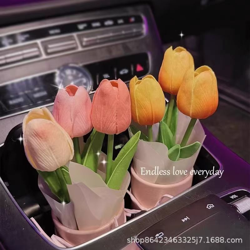 Украшения для автомобиля, букет тюльпанов, декор для консоли