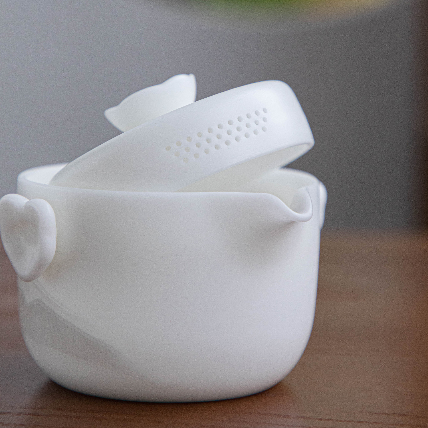 Ruoyu Ceramic Quick Cup, One Pot and Three Cups, Plain-Fired Hand-Painted Travel Kung Fu Tea Set, Outdoor Leisure Home Souvenir