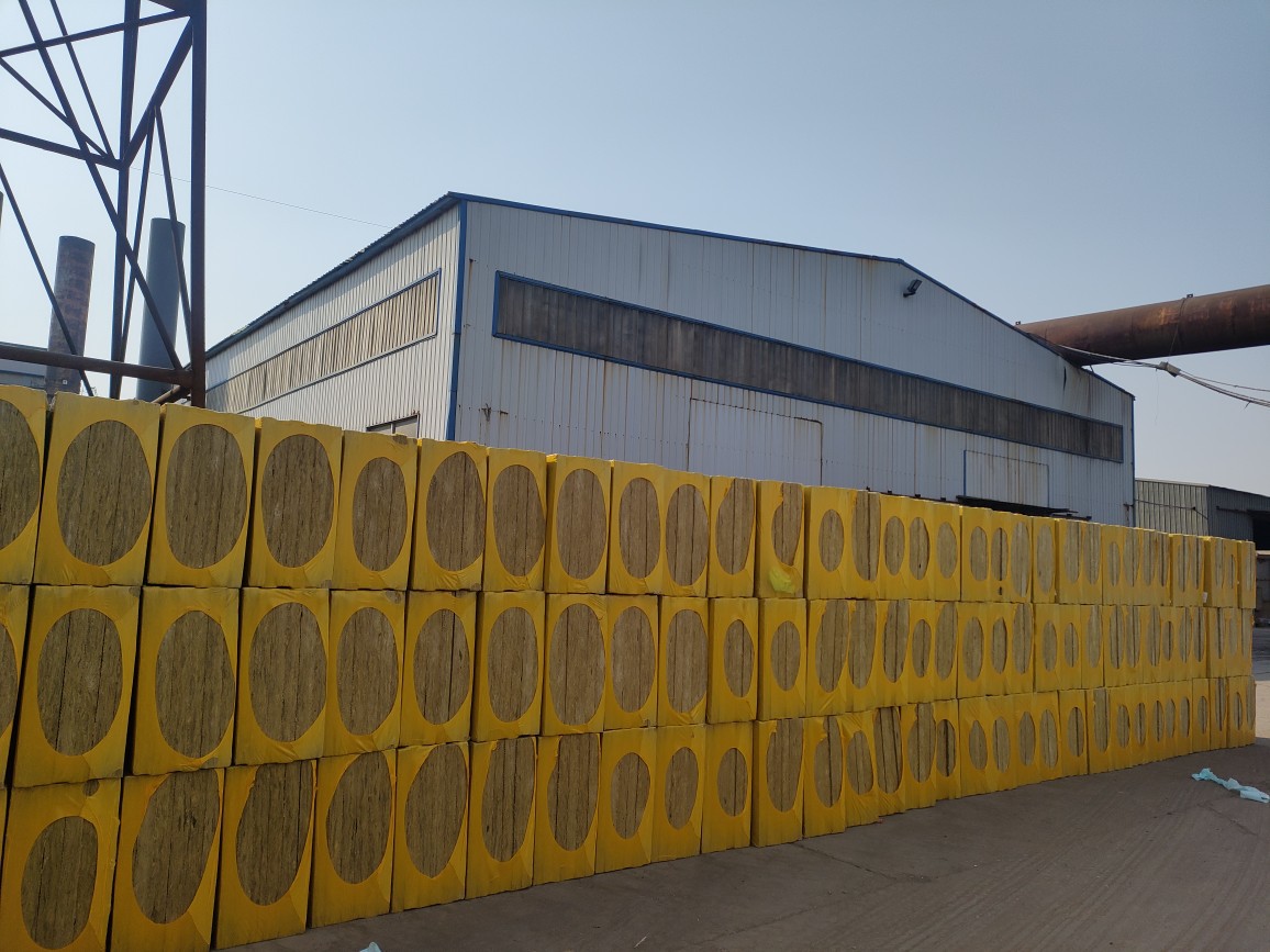 Supply of 16*22 New Environmentally Friendly Automotive Silicone Heating Ducts That Are Soft and Resistant to High and Low Temperatures and High Pressure Silicone Tubes for All Seasons