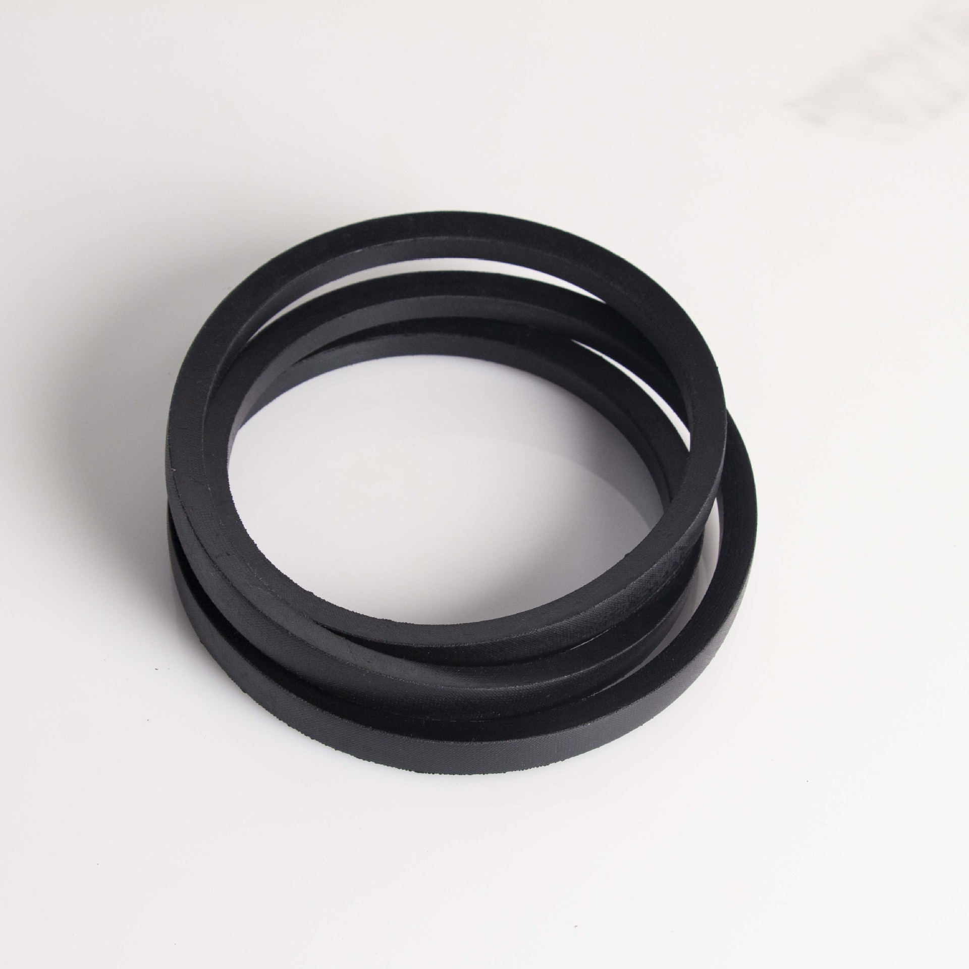 Factory Direct Sales Triangle Belt A/B/C Type Industrial Transmission Belt High Speed Anti-Skid Oil Resistant and High Temperature