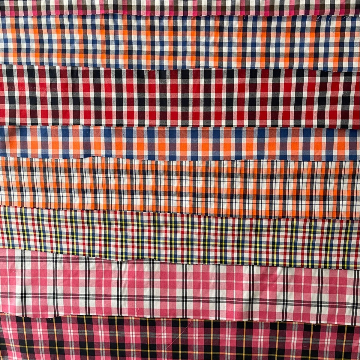 Yarn-dyed plantsuit factory for cross-border e-commerce Christmas tablecloth fabric custom all kinds of flannel fabric