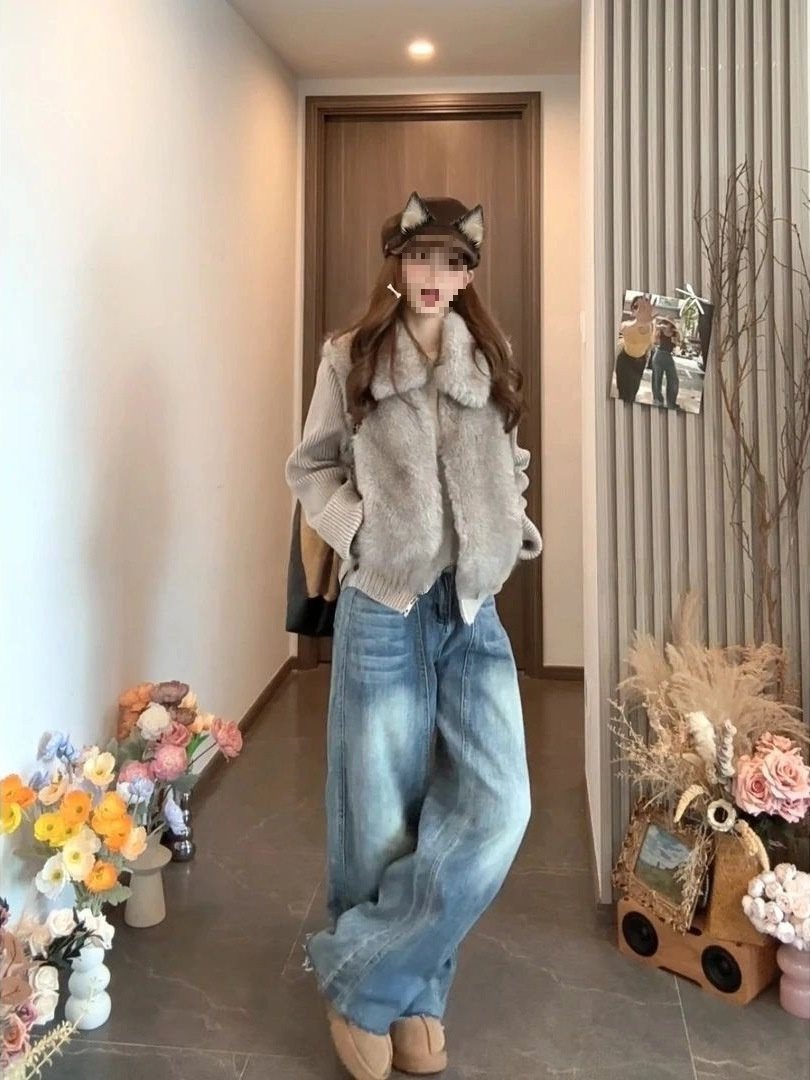 "Plush Warm" 2025 New Fashionable and Stylish Autumn Knitted Splicing Versatile Tops and Fur Jackets