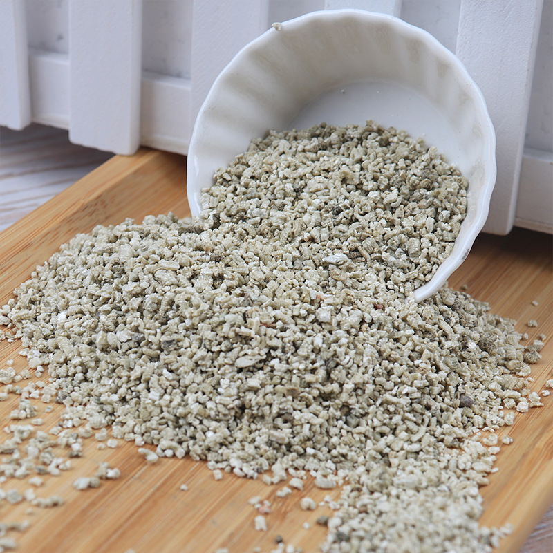 Manufacturer Wholesale Expanded Vermiculite Granules for Gardening Seedling Insulation Building Substrate Powder for Hatching Warm Babies