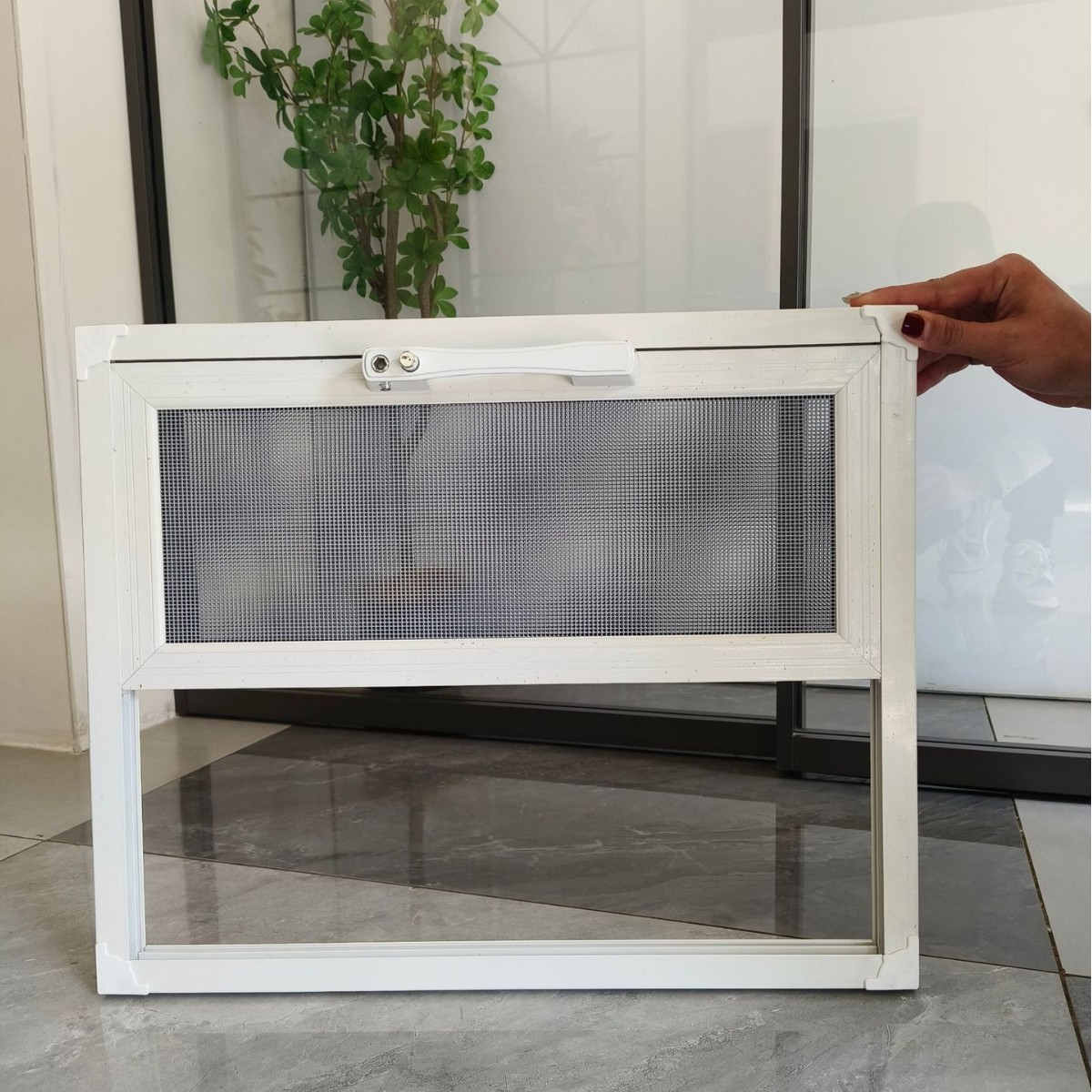 Двухсекционные алюминиевые скользящие окна, самостийная установка, противомоскитные и противоворовые, высокая прозрачность, оптовая продажа