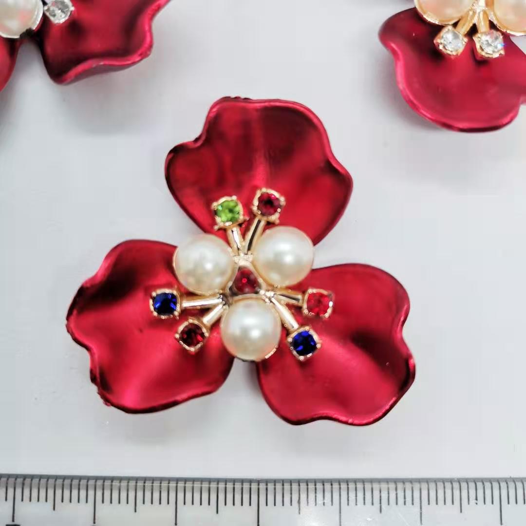 New Chinese Wedding Corsage Bride and Groom Wedding Accessories Red Three-petal Bead Flower diy Accessories