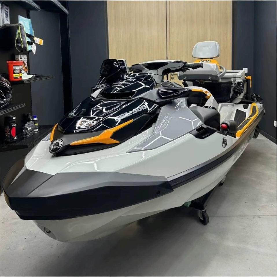 Commemorative Edition Fishpro Trophy 170 3-Person Fiberglass Motorboat Water Sports Boat Fishing Speedboat