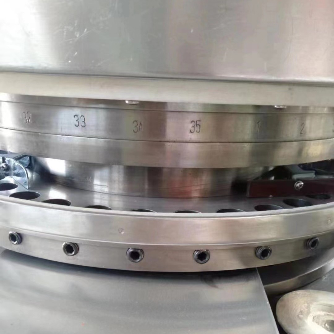 Используемый ротационный высокоскоростной пресс для таблеток, фармацевтическое оборудование, приобретение с наличным расчетом, профессиональная переработка и продажа