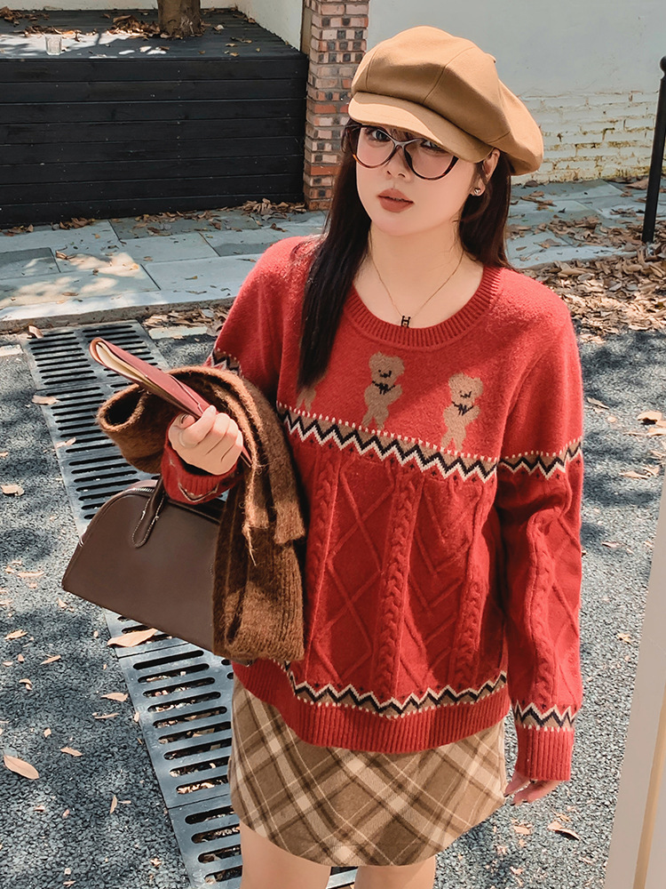 Plus Size Women's Design Bear Top Women's Loose Lazy Knitwear 2025 Winter Fat mm Knitwear 22608