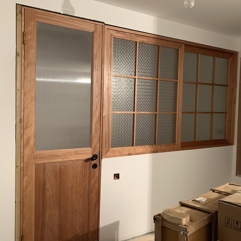 Customized New Chinoiserie Solid Wood Windows, Simple Chinoiserie Lattice Frame Sliding Glass Windows, Simple Left and Right Casement Windows