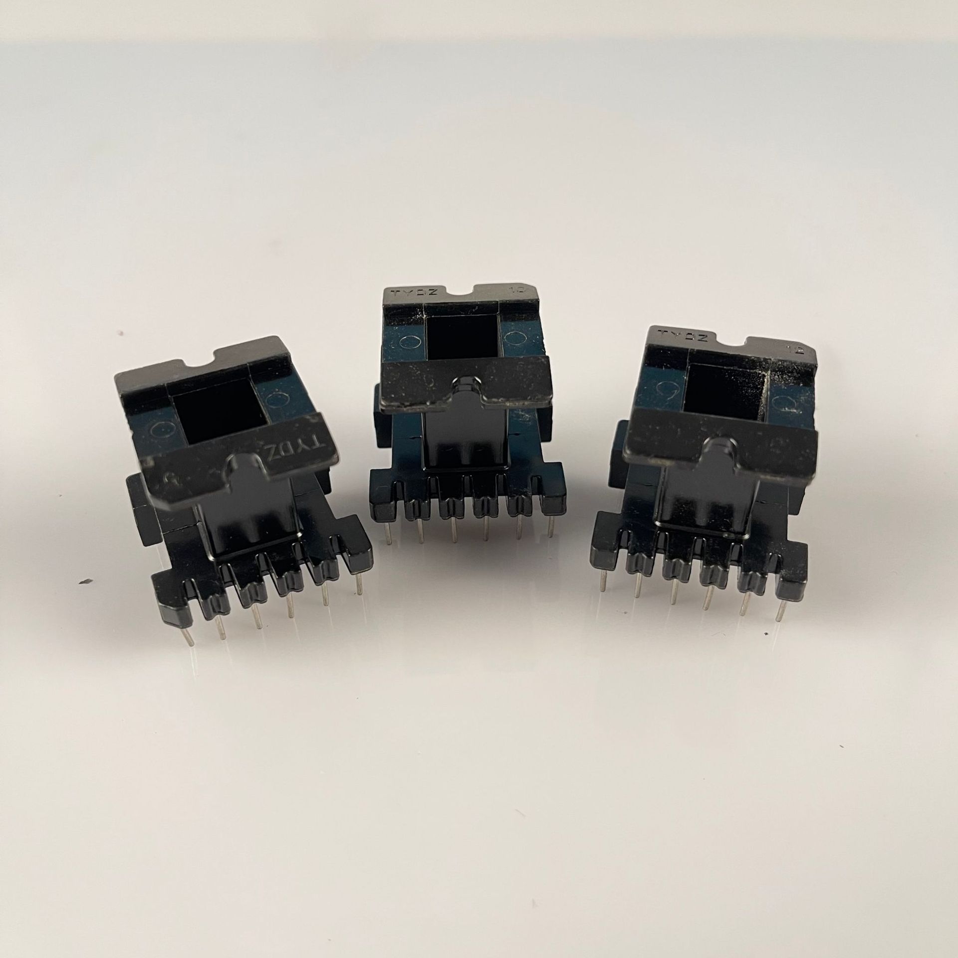 Factory supply transformer skeleton EE33 vertical 6+6 Bakelite skeleton large quantity Congyou