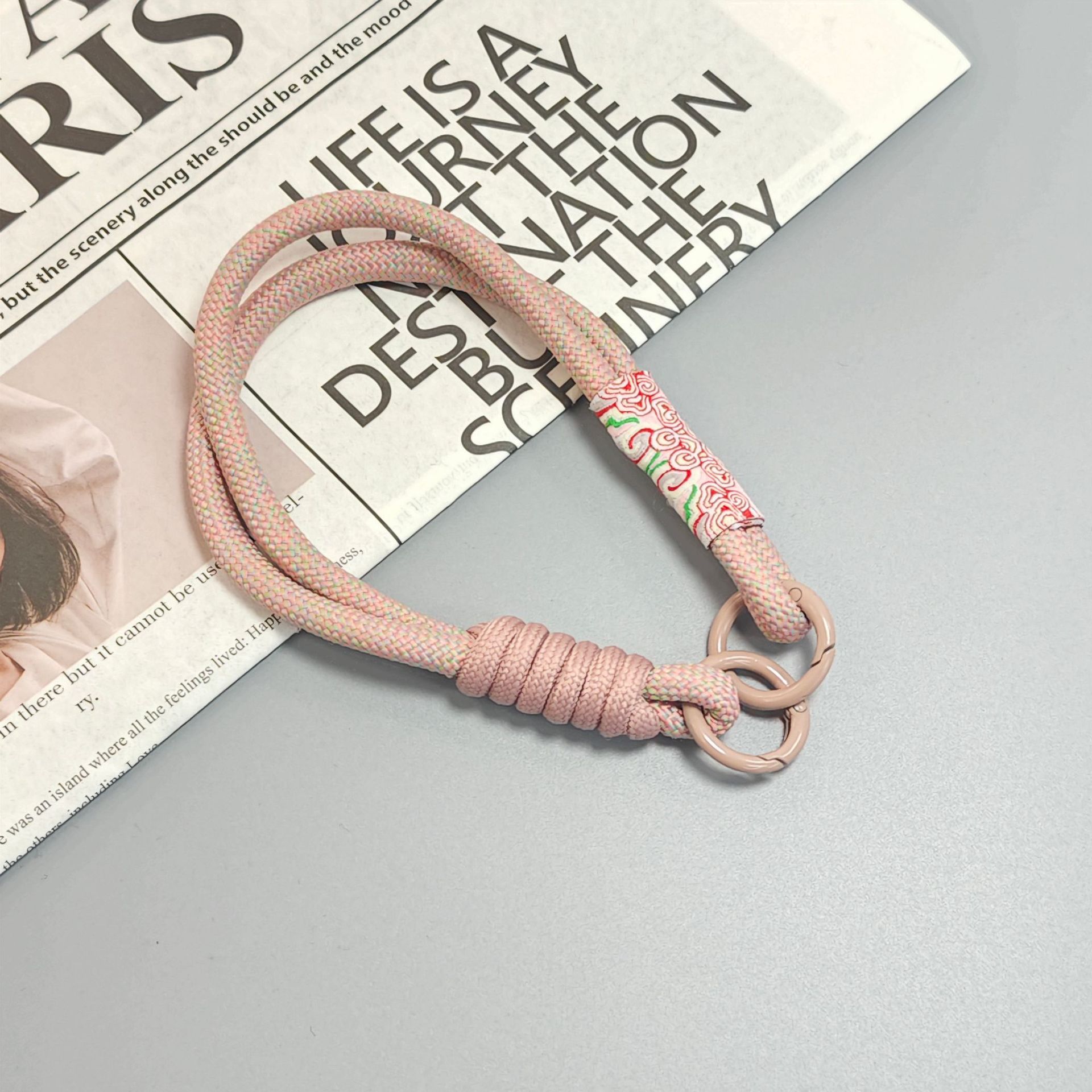 Вязаный браслет Xiangyun, прочный, противоутратный, универсальный шнурок для телефона