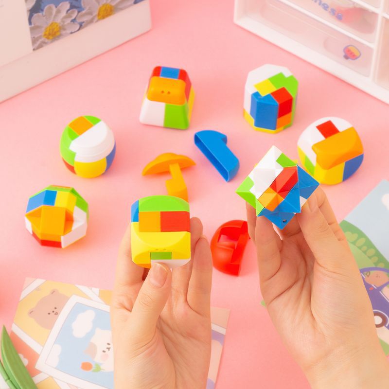 Luban lock wholesale children's Kong Ming lock full set of educational mental intelligence development toys for IQ concentration training