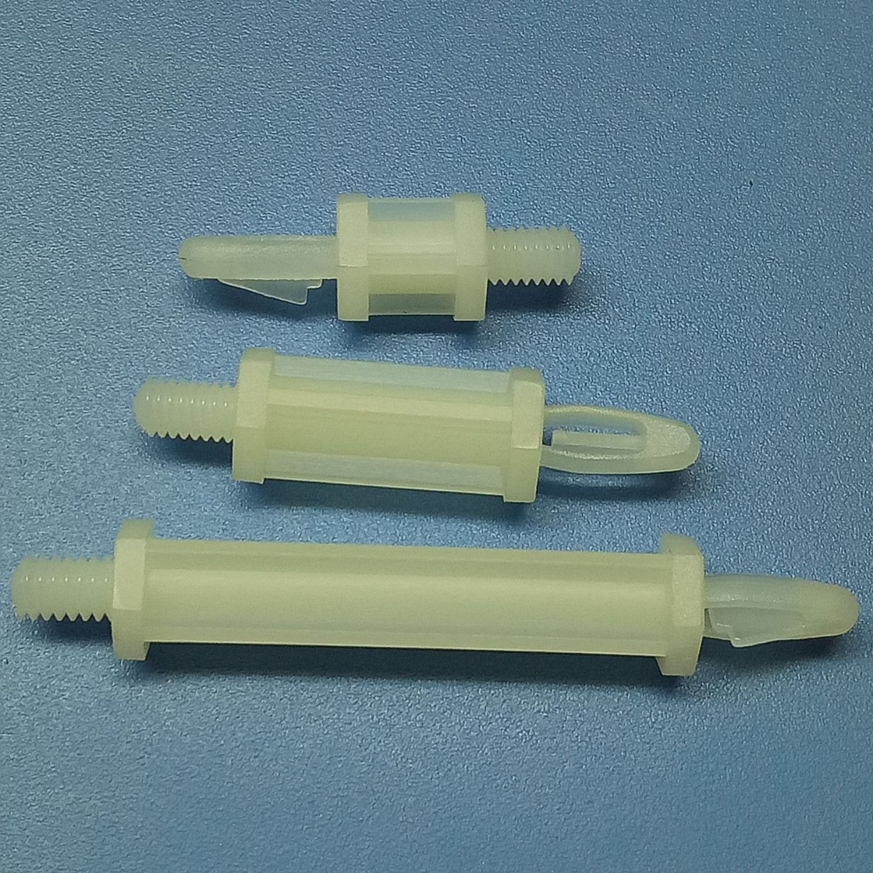 Supply Gecko Экологически чистая изоляционная колонка из ПК, промежуточная колонка, изоляционная колонка с резьбой для печатных плат серии Gscbs