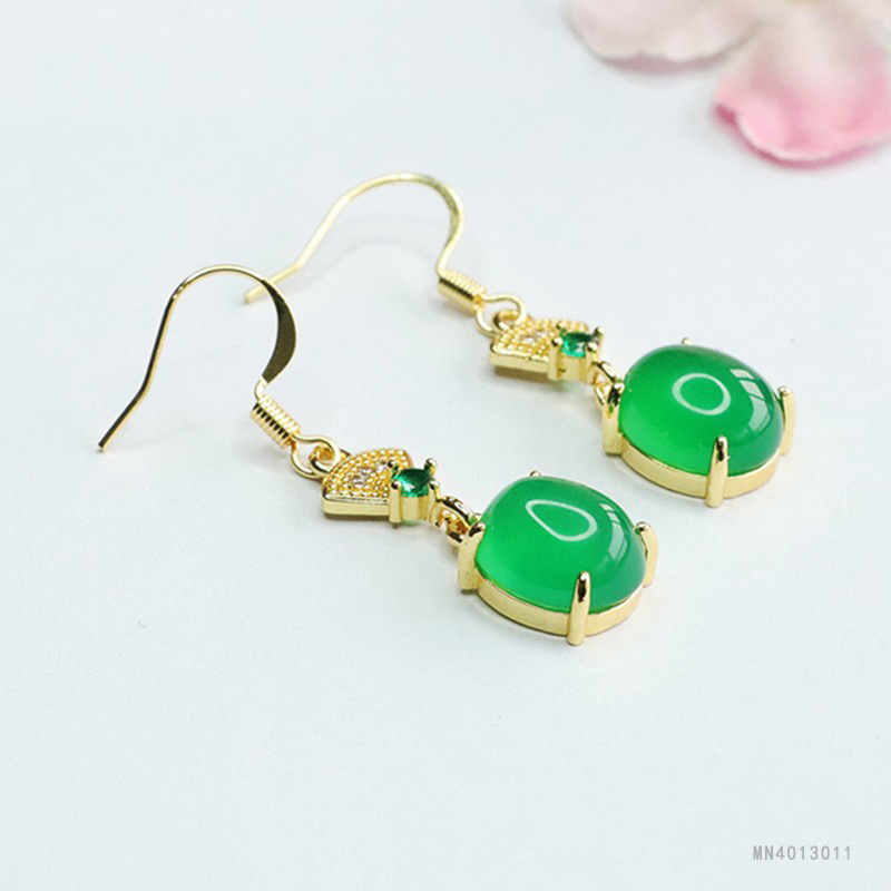 Yuyu ice green chalcedony ear red agate ear hook earrings women's new Chinese factory wholesale MN4013011