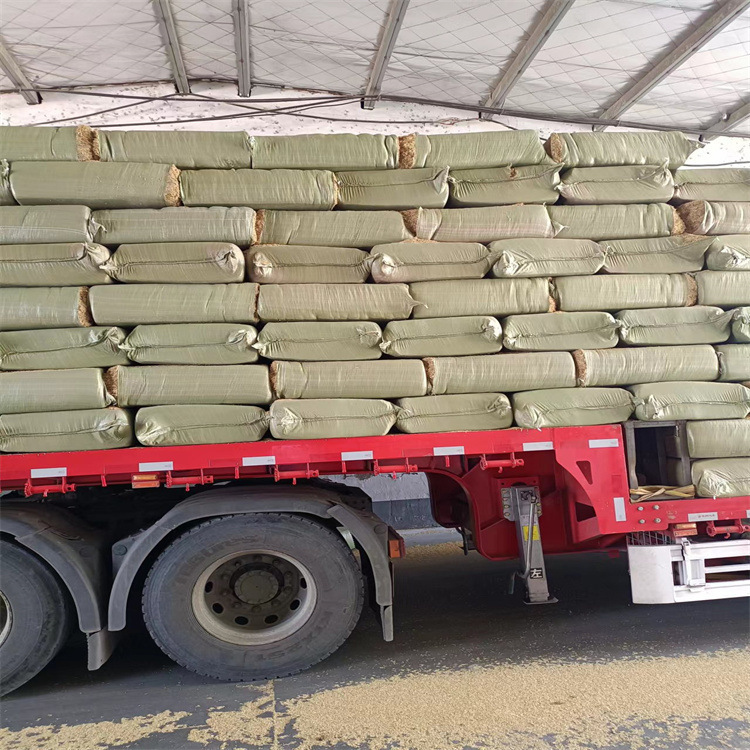Rice Husk, Compressed Rice Husk for Livestock Feed Bedding, Pillow Filling, Bulk Rice Husk for Brewing Greenhouses