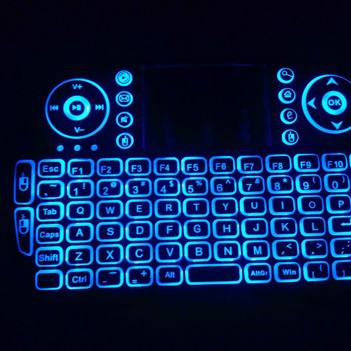 Wireless Handheld Keyboard Amazon Aliexpress Cross-Border E-Commerce Hot Model I8 Flying Squirrel Remote Control Mini Keyboard