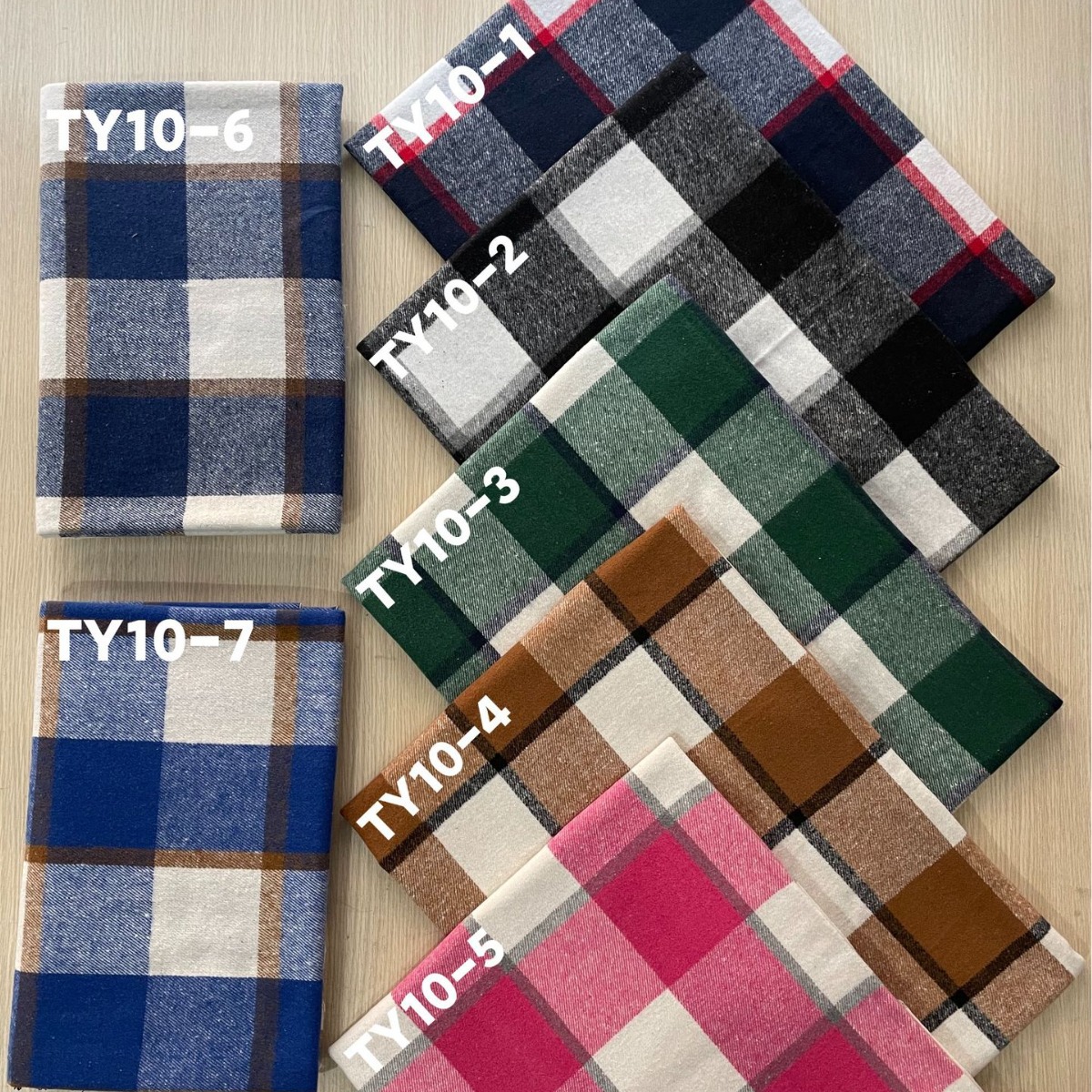 7 pieces of carded polyester cotton flannel sanding yarn-dyed plaid wool-like shirt plaid
