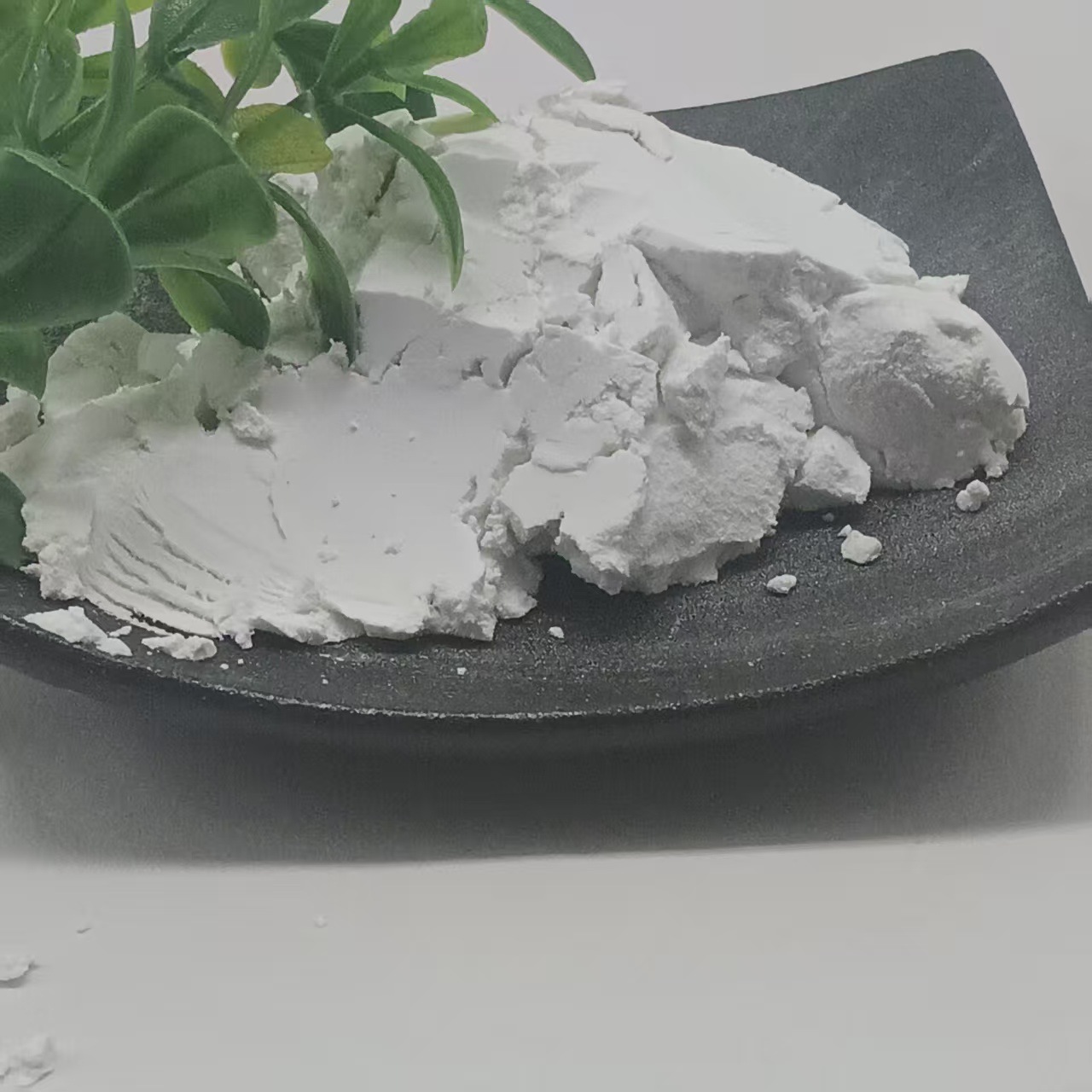 Quartz Powder Manufacturers Produce Various Specifications of Quartz Silicon Powder for Ceramics, Rubber Coatings, and Refractory Materials