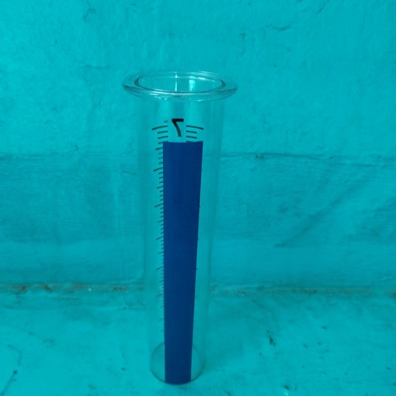 Outdoor Rain Meter with Iron Rod, Anti-Fall, Anti-Scratch, Anti-Scratch, Portable Outdoor Simple Digital Accurate