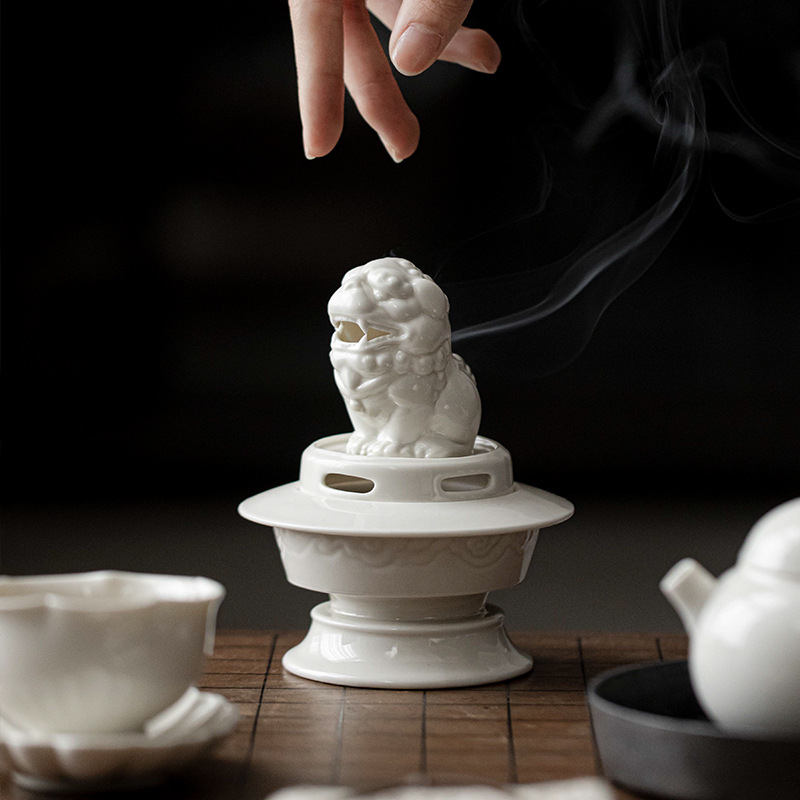 Yishu Tea Words Grass and Wood Ash Ceramics Luan Rui Beast Incense Stove Chinese Zen Relief Lam Sandalwood Stove Incense Ash Incense Roast