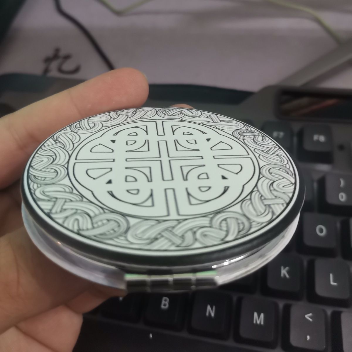 Delta Action Peripheral: Nicholas Tse's Mirror Double-Sided Folding Round Mirror, a Popular Item among Delta Players